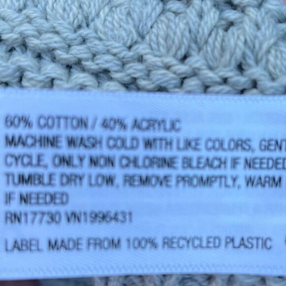 NWT Universal Thread Gray Crewneck Sweater, Size XS, NWT - Picture 8 of 8